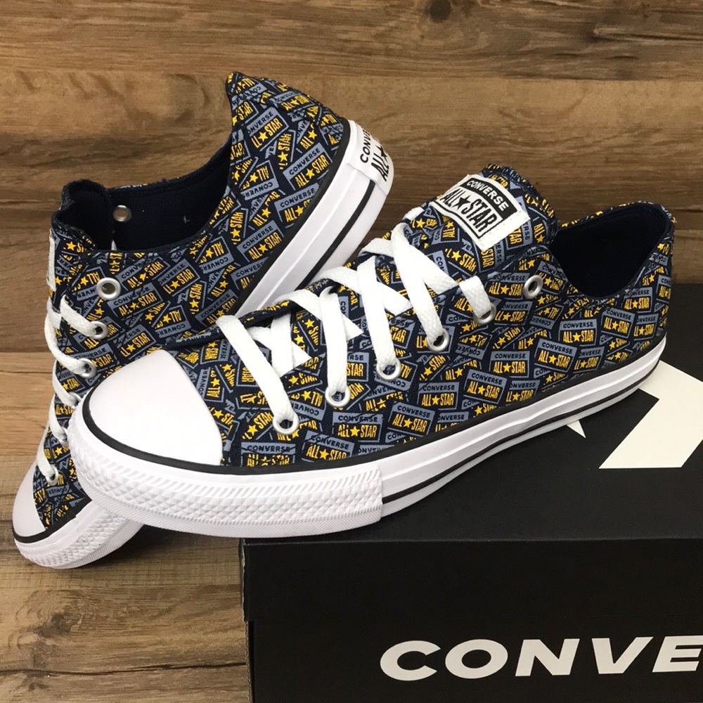 CONVERSE LOW TOP BRAND NEW